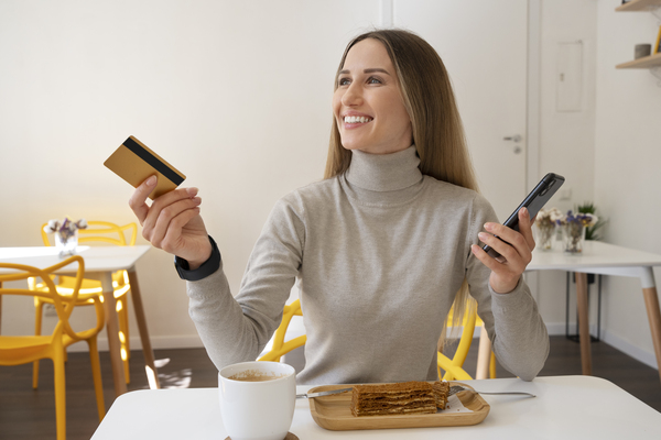 Tarjeta de crédito vs préstamo personal: opciones para grandes compras